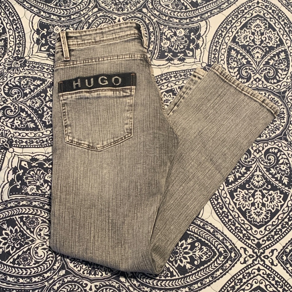 HUGO Men’s Light Gray Slim Straight Jeans